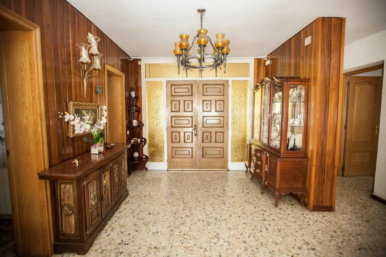 3 Carrer Puig I Cadafalch Hotel Lloret de Mar 0*,  Spain